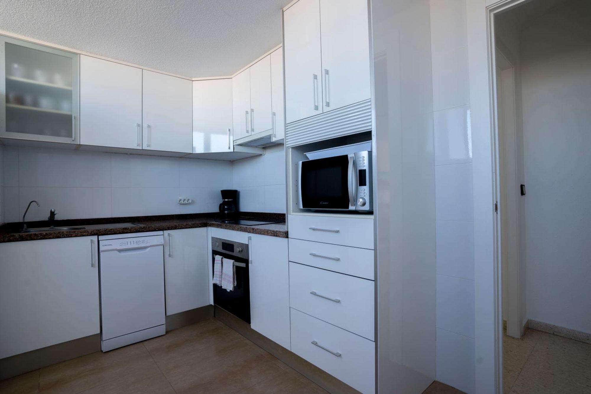 Apartamento Faro Blanco อาลิกันเต ภายนอก รูปภาพ