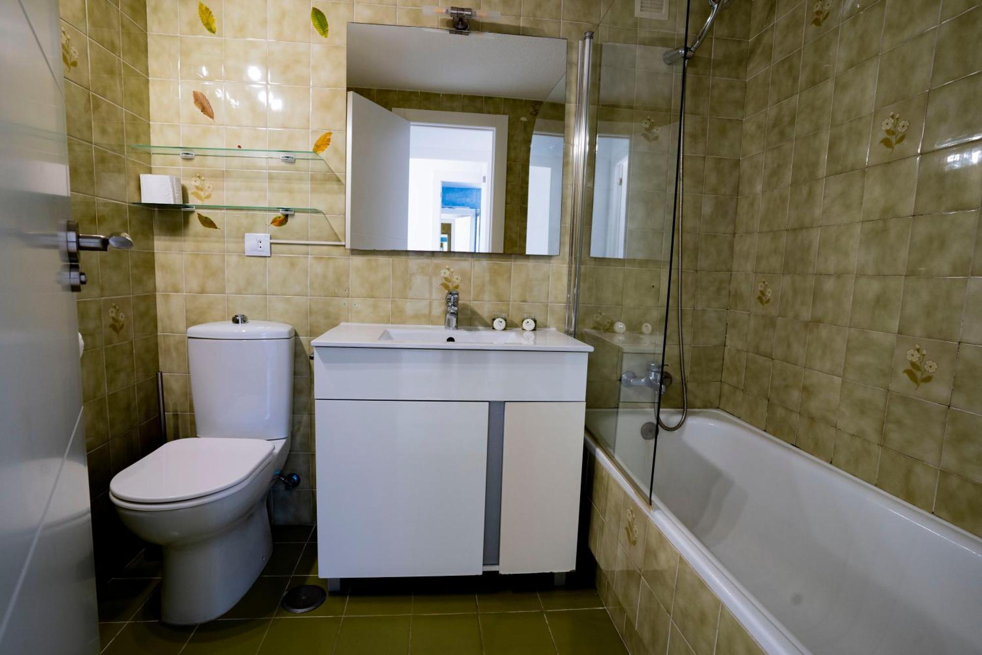 Apartamento Faro Blanco อาลิกันเต ภายนอก รูปภาพ